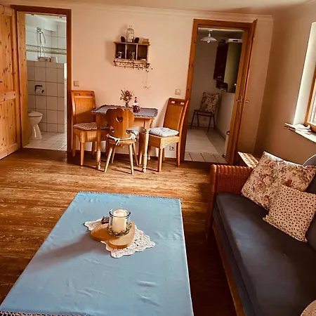 شقة Auf Einem Ehemaligen Bauernhof Neuhausen (Baden-Wurttemberg)